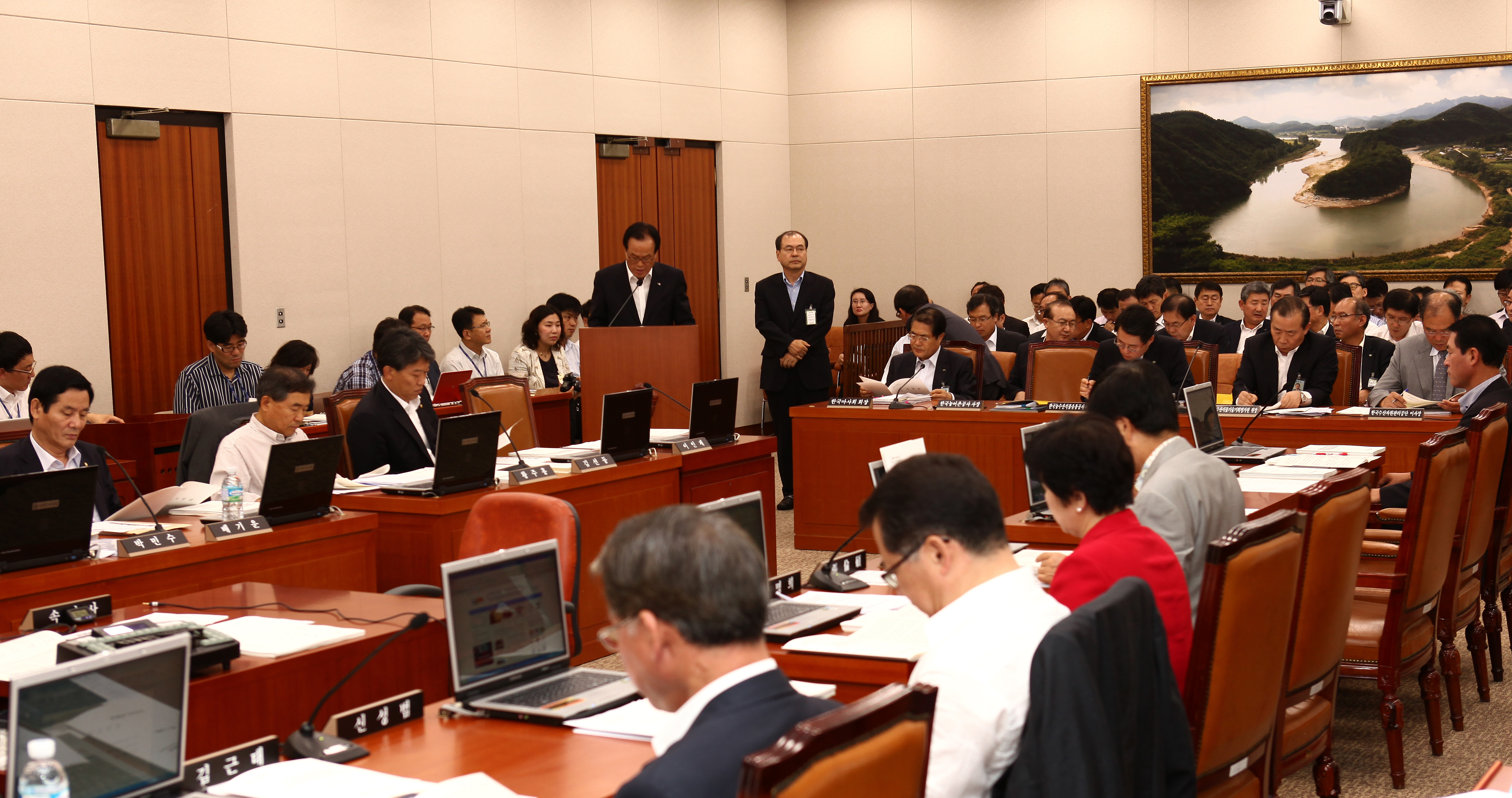 제19대 국회 농식품위 업무보고